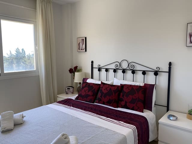 3 makuuhuone Kattohuoneisto myytävänä paikassa New Golden Mile, Estepona mukana uima-altaan 
autotalli - 475 000 € (Ref: 9050866)