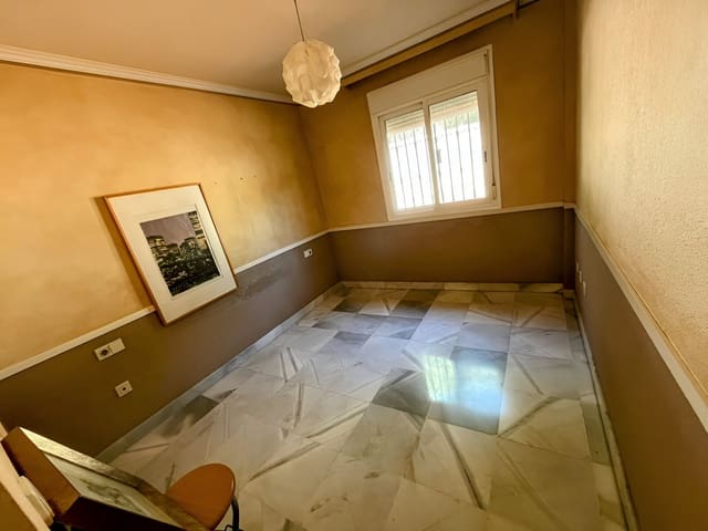 3 makuuhuone Huoneisto myytävänä paikassa Marbella mukana uima-altaan - 450 000 € (Ref: 9050867)