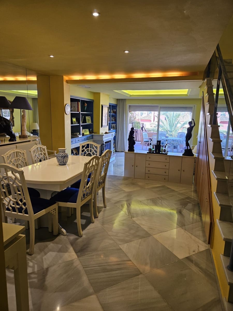 3 Zimmer Haus zu verkaufen in Marbella mit Garage - 730.000 € (Ref: 9065006)