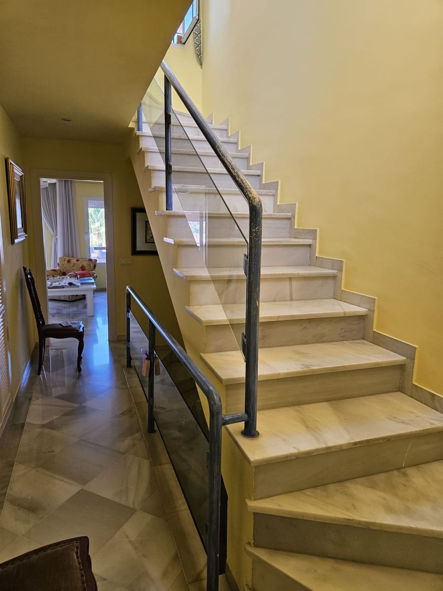 3 Zimmer Haus zu verkaufen in Marbella mit Garage - 730.000 € (Ref: 9065006)