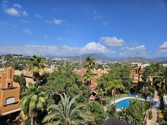 3 Zimmer Haus zu verkaufen in Marbella mit Garage - 730.000 € (Ref: 9065006)