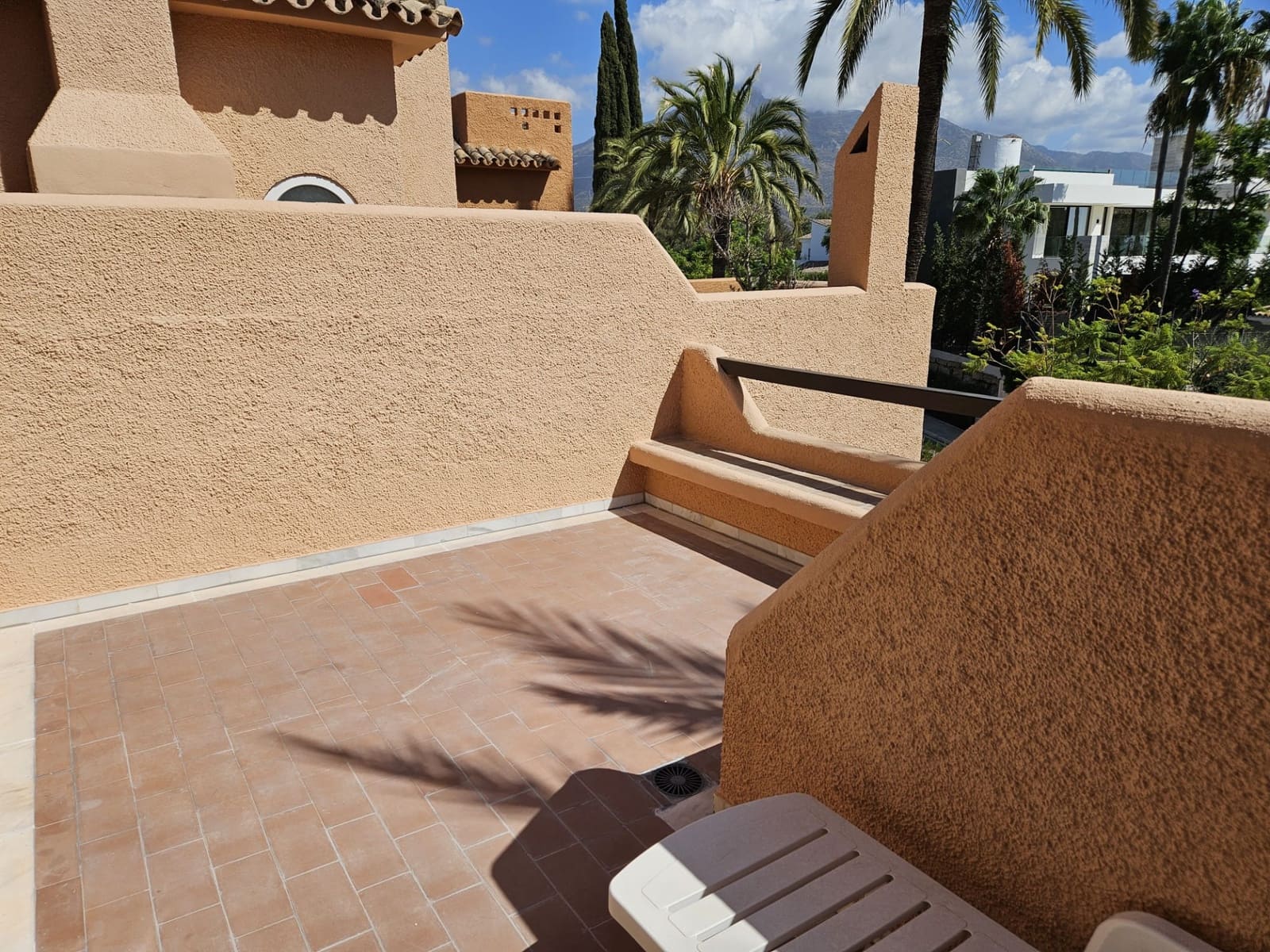 3 Zimmer Haus zu verkaufen in Marbella mit Garage - 730.000 € (Ref: 9065006)