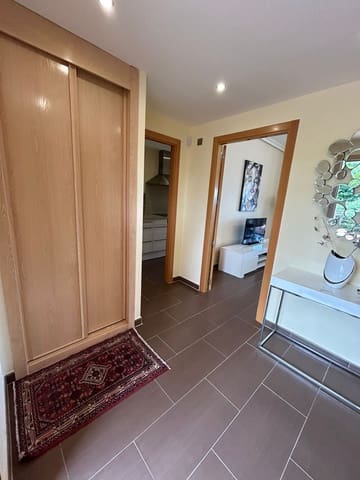 2 bedroom Apartment for sale in Estepona with garage - € 310,000 (Ref: 9065007)