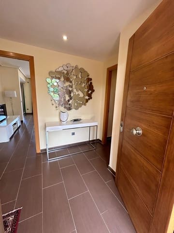 2 bedroom Apartment for sale in Estepona with garage - € 310,000 (Ref: 9065007)