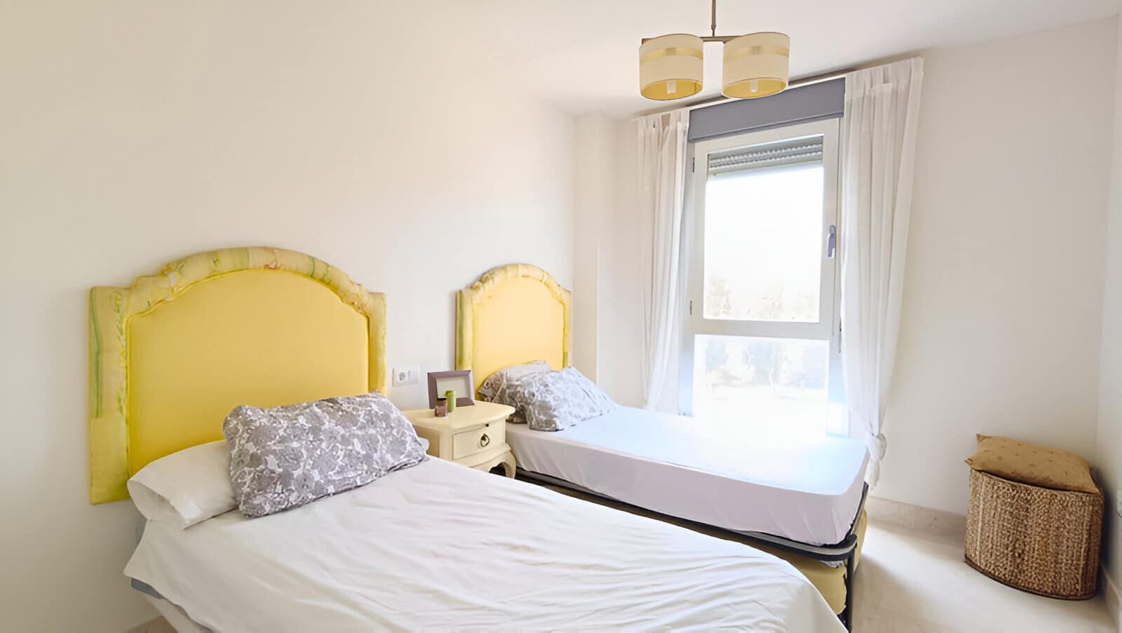 Ático de 2 habitaciones en Manilva en venta con piscina garaje - 339.000 € (Ref: 9126658)