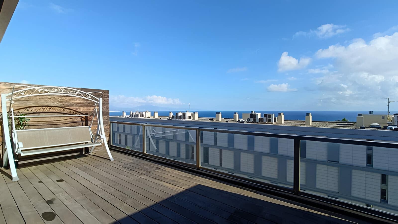 Ático de 2 habitaciones en Manilva en venta con piscina garaje - 339.000 € (Ref: 9126658)