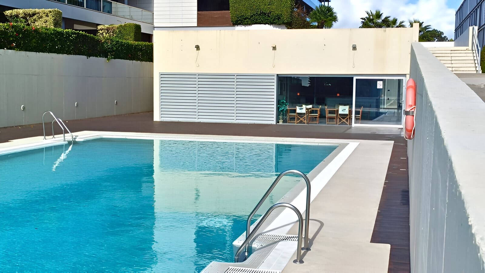 Ático de 2 habitaciones en Manilva en venta con piscina garaje - 339.000 € (Ref: 9126658)