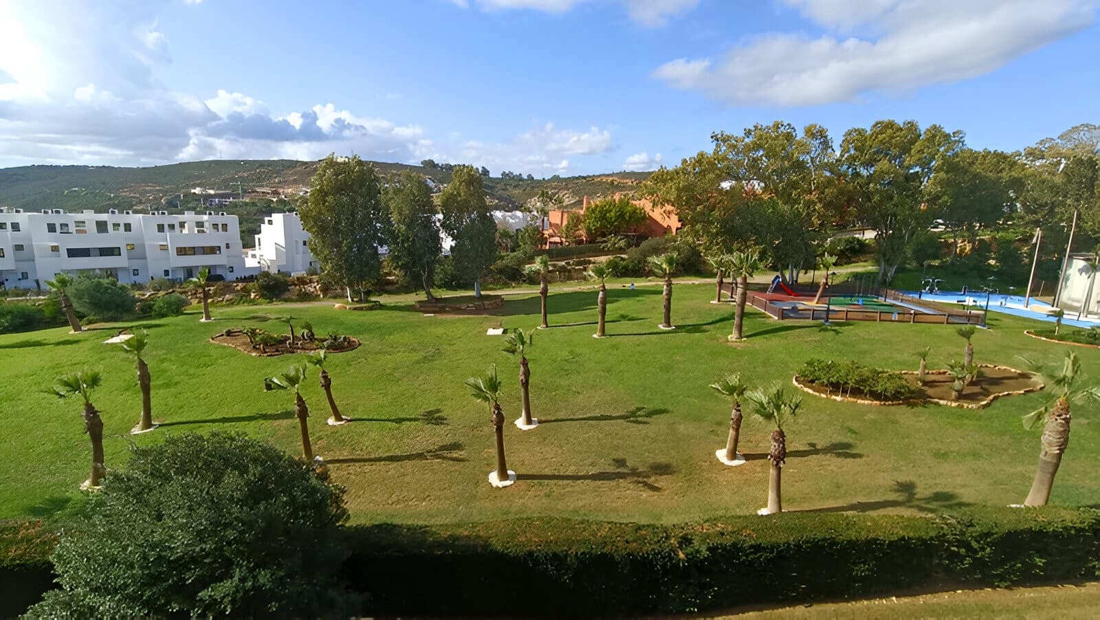 Ático de 2 habitaciones en Manilva en venta con piscina garaje - 339.000 € (Ref: 9126658)