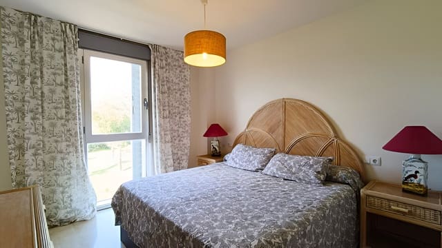 Ático de 2 habitaciones en Manilva en venta con piscina garaje - 339.000 € (Ref: 9126658)