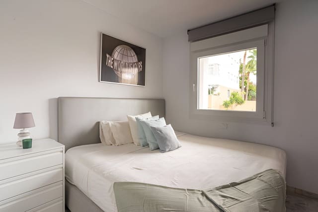 2 slaapkamer Penthouse te koop in Riviera del Sol, Mijas met zwembad garage - € 320.000 (Ref: 9126659)