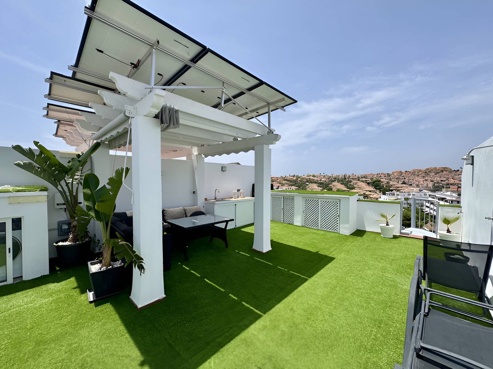 2 slaapkamer Penthouse te koop in Riviera del Sol met zwembad garage - € 320.000 (Ref: 9126659)