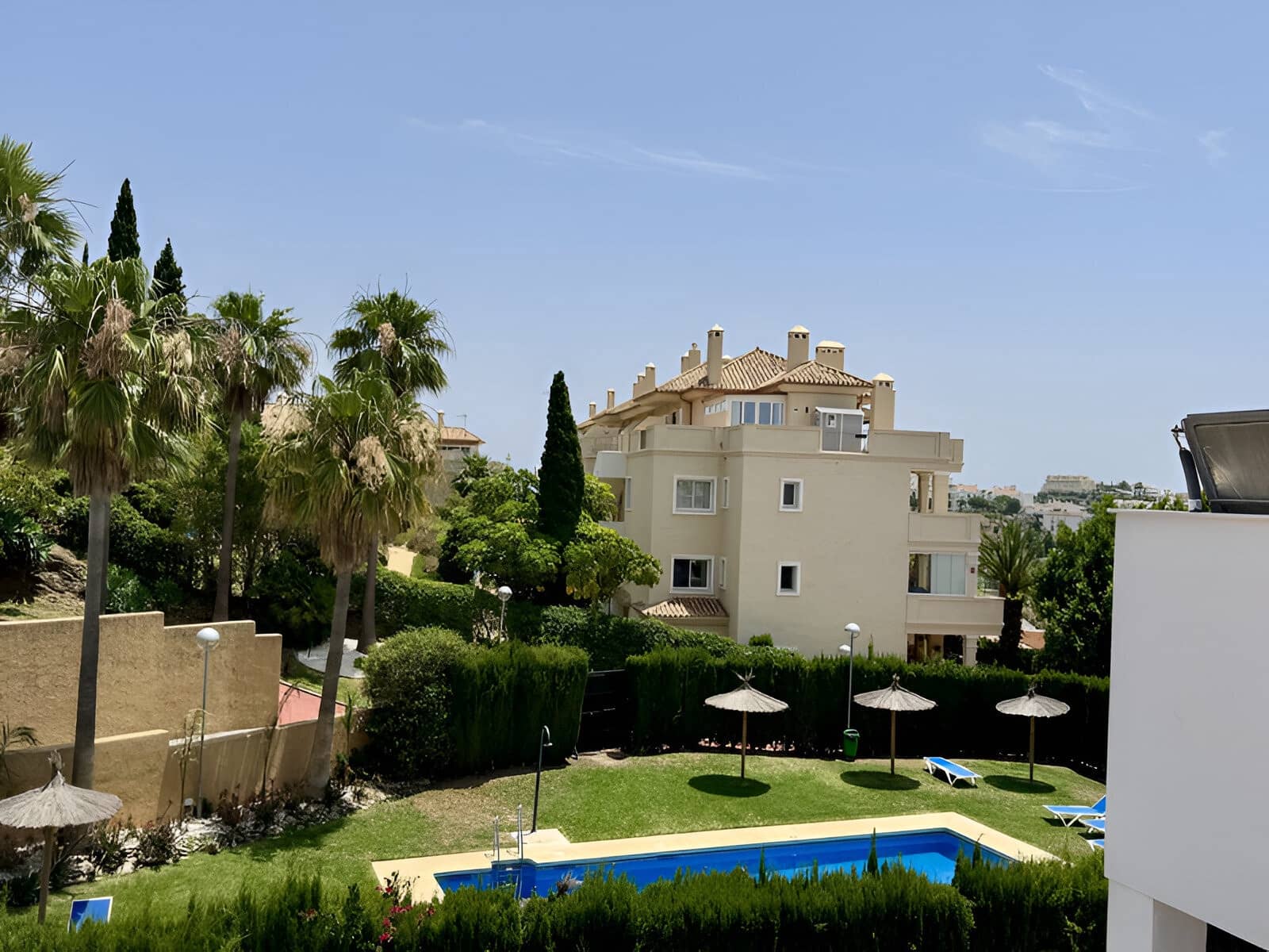 2 slaapkamer Penthouse te koop in Riviera del Sol met zwembad garage - € 320.000 (Ref: 9126659)