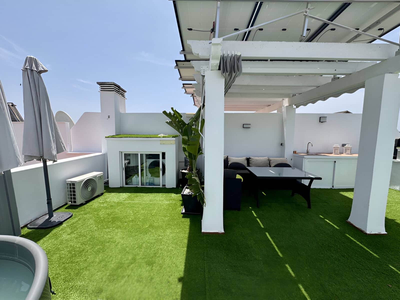 2 slaapkamer Penthouse te koop in Riviera del Sol met zwembad garage - € 320.000 (Ref: 9126659)