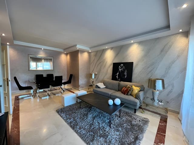 Apartamento de 3 habitaciones en Nueva Andalucia, Marbella en venta con piscina garaje - 395.000 € (Ref: 9128131)