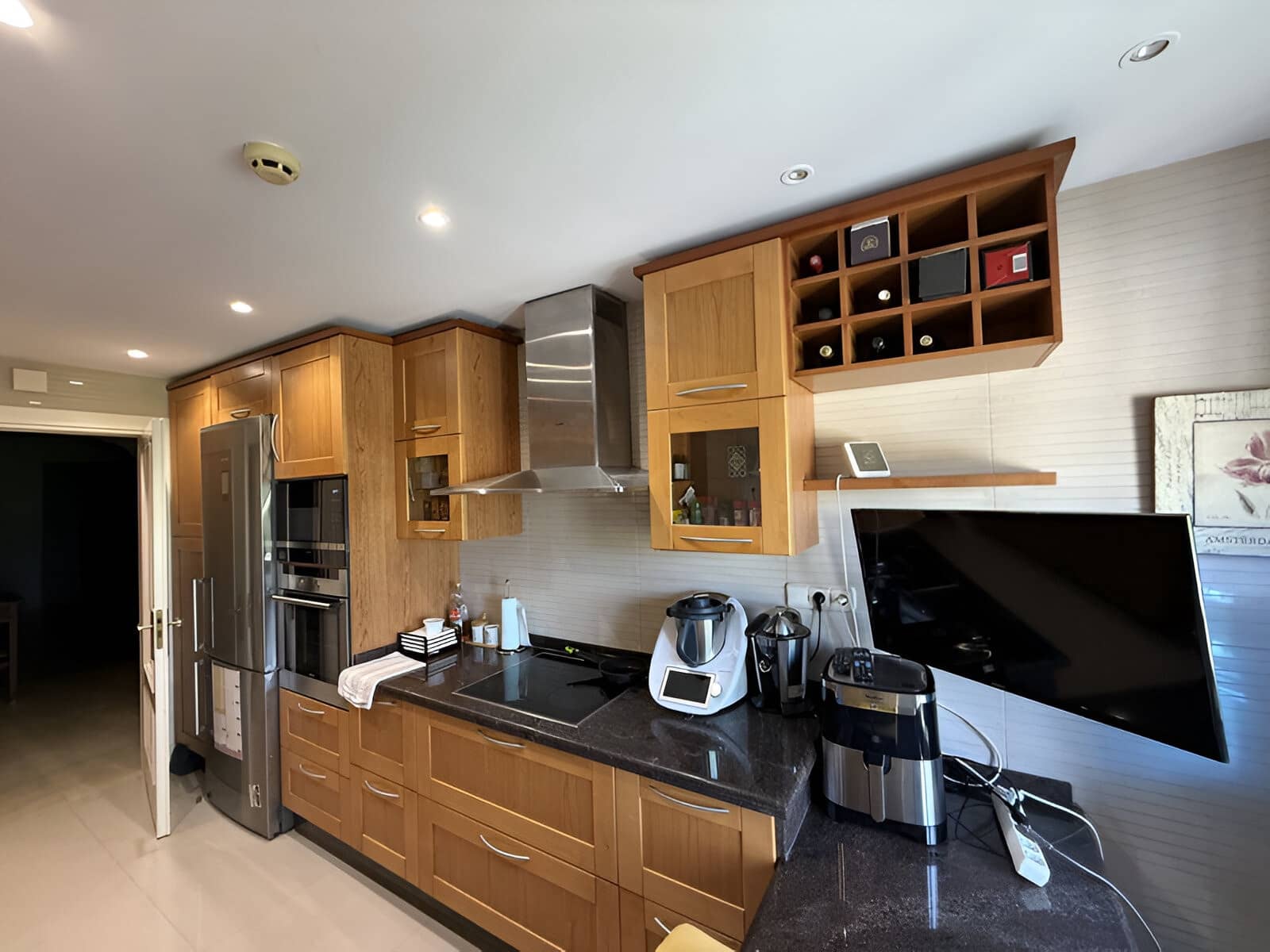 3 sypialnia Apartament na sprzedaż w Puerto Banus z basenem garażem - 1 200 000 € (Ref: 9136953)