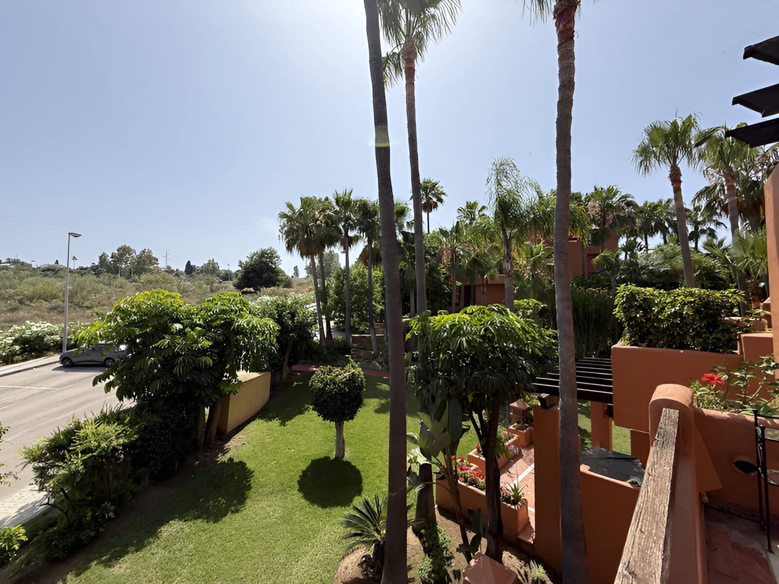 3 sypialnia Apartament na sprzedaż w Puerto Banus z basenem garażem - 1 200 000 € (Ref: 9136953)