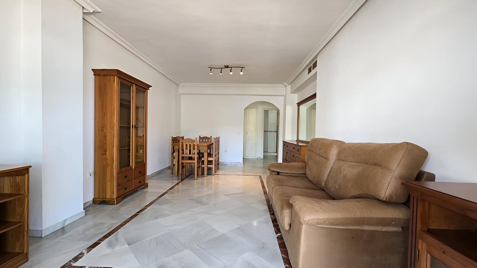 3 bedroom Apartment for sale in Nueva Andalucia with pool garage - € 510,000 (Ref: 9146903)