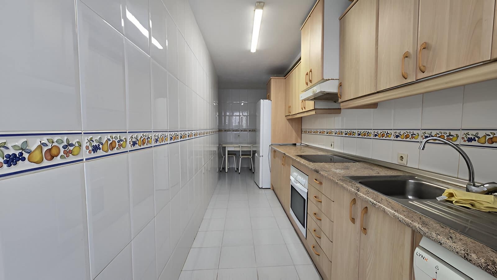 3 bedroom Apartment for sale in Nueva Andalucia with pool garage - € 510,000 (Ref: 9146903)