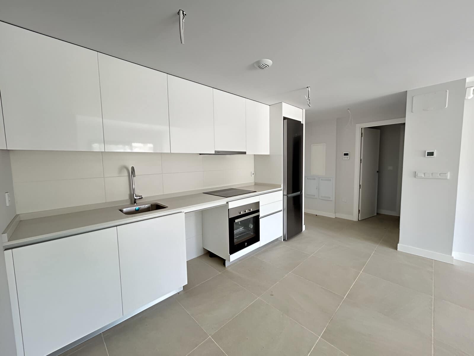 2 makuuhuone Huoneisto myytävänä paikassa Estepona mukana uima-altaan 
autotalli - 450 000 € (Ref: 9146905)