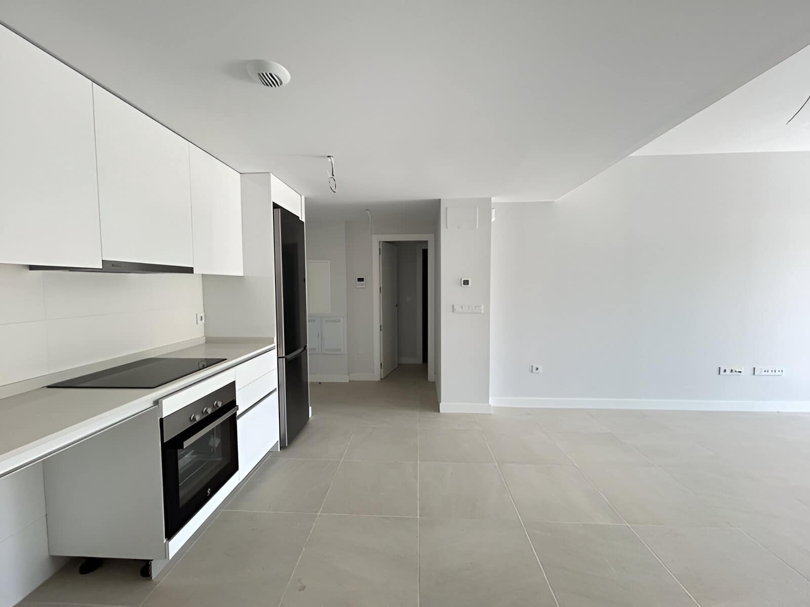 2 makuuhuone Huoneisto myytävänä paikassa Estepona mukana uima-altaan 
autotalli - 450 000 € (Ref: 9146905)