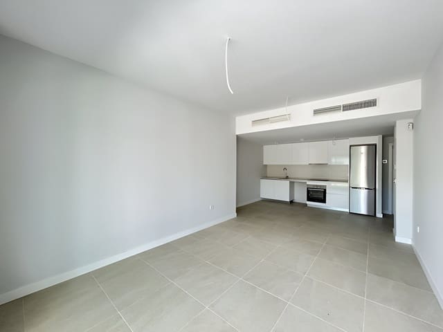 2 makuuhuone Huoneisto myytävänä paikassa Estepona mukana uima-altaan 
autotalli - 450 000 € (Ref: 9146905)