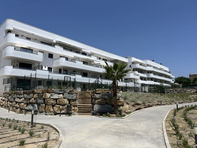 2 makuuhuone Huoneisto myytävänä paikassa Estepona mukana uima-altaan 
autotalli - 450 000 € (Ref: 9146905)