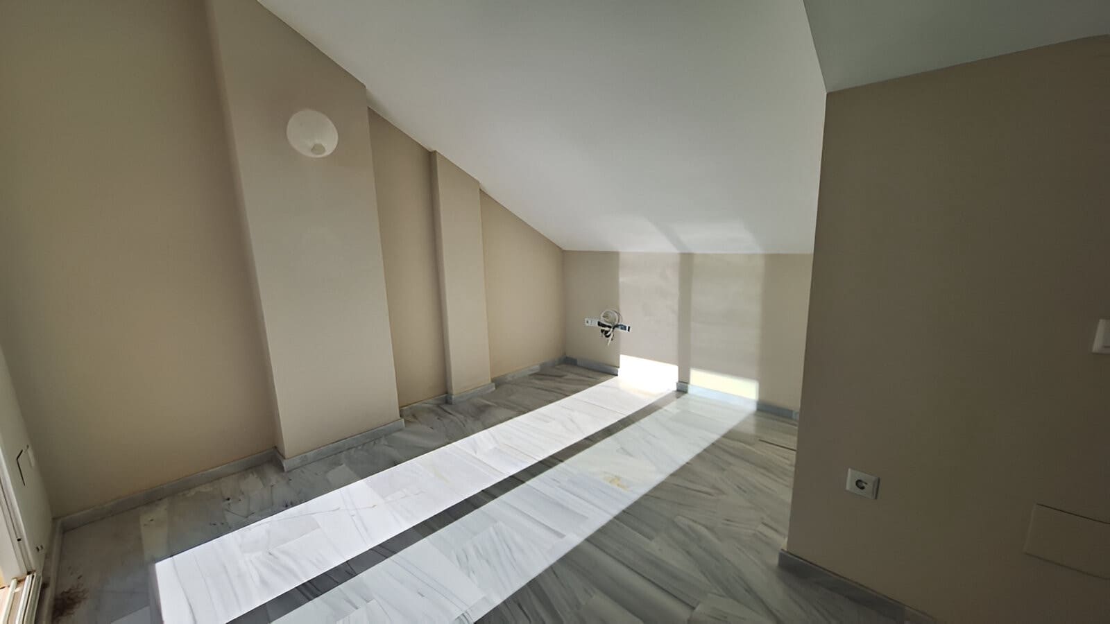 3 soveværelse Byhus til salg i Calahonda med swimmingpool garage - € 442.500 (Ref: 9146906)