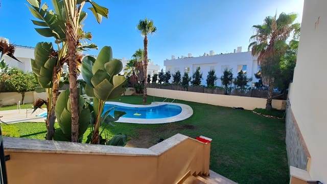 3 sypialnia Dom na sprzedaż w Calahonda, Mijas z basenem garażem - 442 500 € (Ref: 9146906)