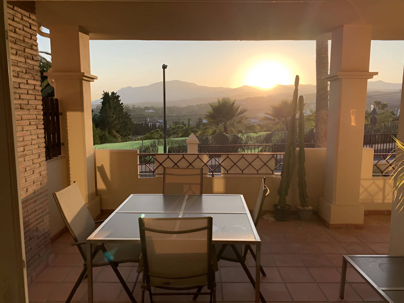 3 soverom Leilighet til salgs i Bel-Air med svømmebasseng garasje - € 399 000 (Ref: 9146907)