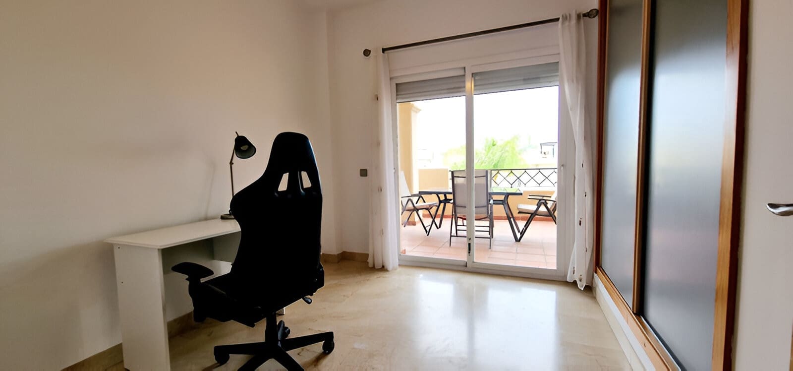 3 soverom Leilighet til salgs i Bel-Air med svømmebasseng garasje - € 399 000 (Ref: 9146907)