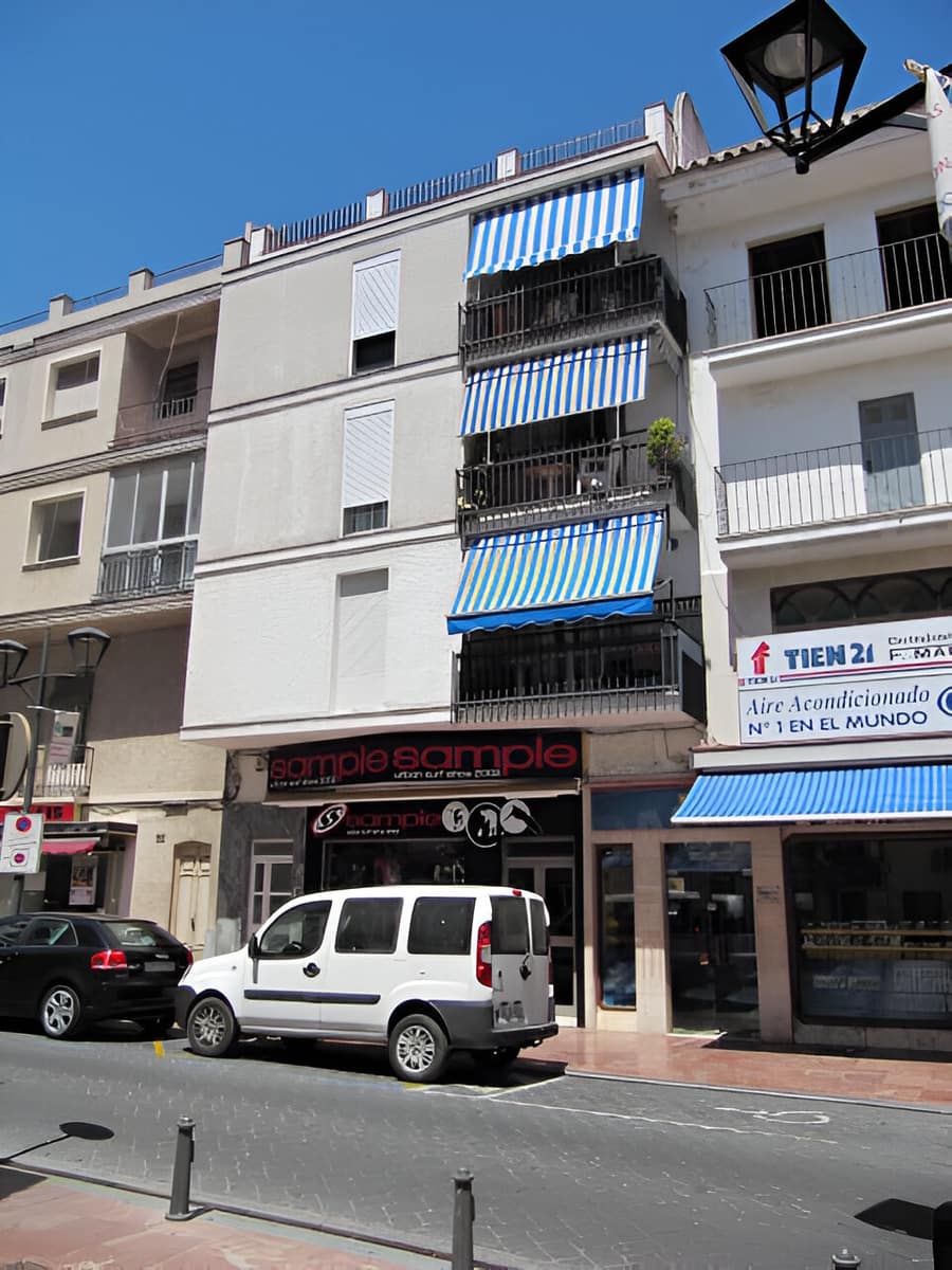 3 makuuhuone Huoneisto myytävänä paikassa Estepona - 345 000 € (Ref: 9146908)