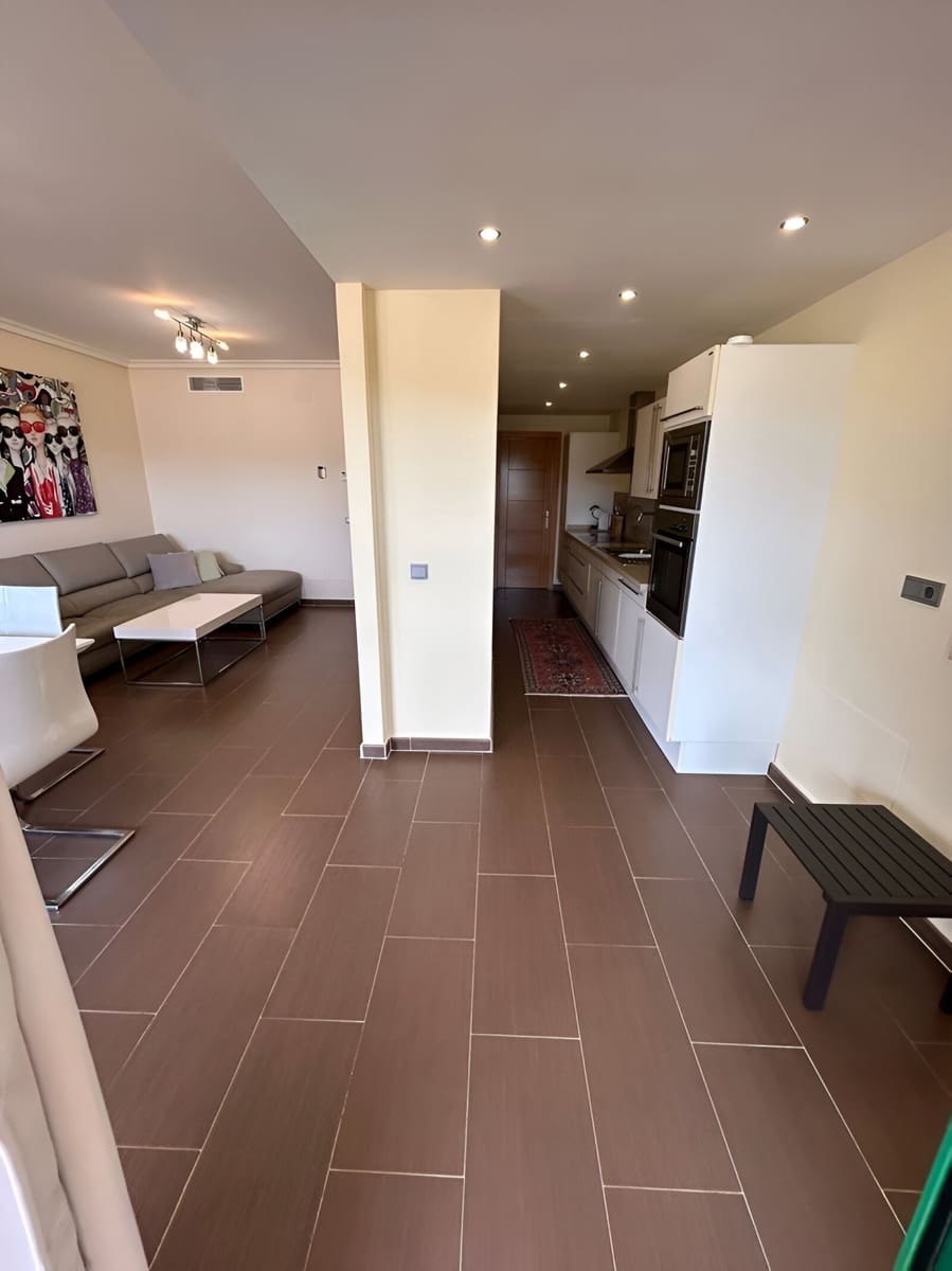 Apartamento de 2 habitaciones en New Golden Mile en venta con piscina garaje - 310.000 € (Ref: 9146909)