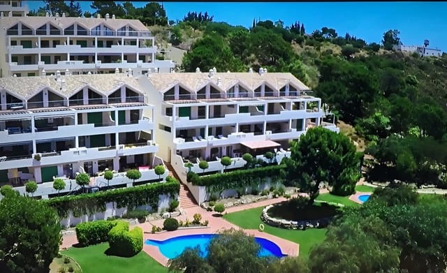 2 chambre Appartement à vendre à Selwo, Estepona avec piscine garage - 310 000 € (Ref: 9146909)