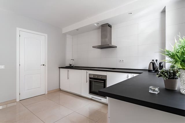 Apartamento de 3 habitaciones en Fuengirola en venta - 309.000 € (Ref: 9146910)