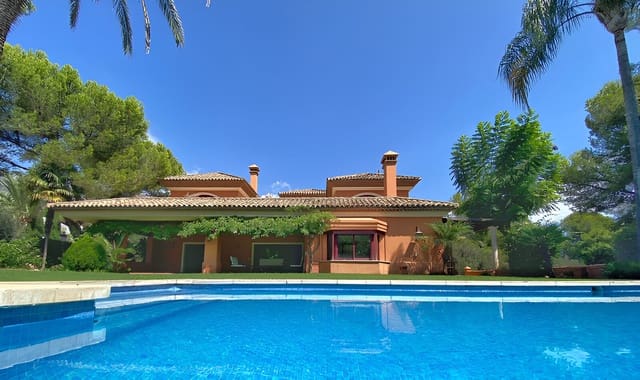 6 quarto Moradia para venda em Marbella com piscina garagem - 4 500 000 € (Ref: 9149017)