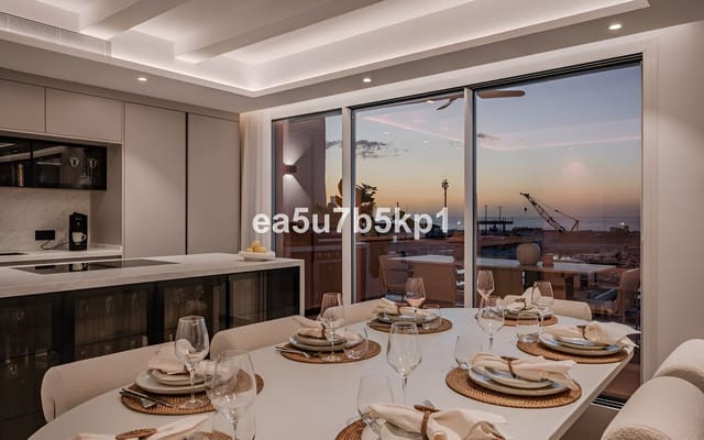 4 soverom Penthouse til salgs i Puerto Banus, Marbella - € 3 750 000 (Ref: 9149018)