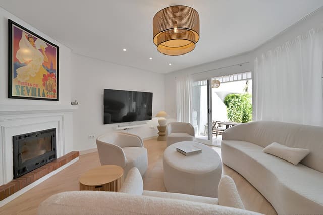 4 Zimmer Haus zu verkaufen in Marbella mit Pool - 895.000 € (Ref: 9149019)