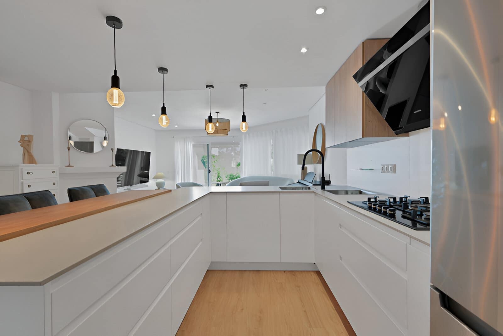 4 Zimmer Haus zu verkaufen in Marbella mit Pool - 895.000 € (Ref: 9149019)