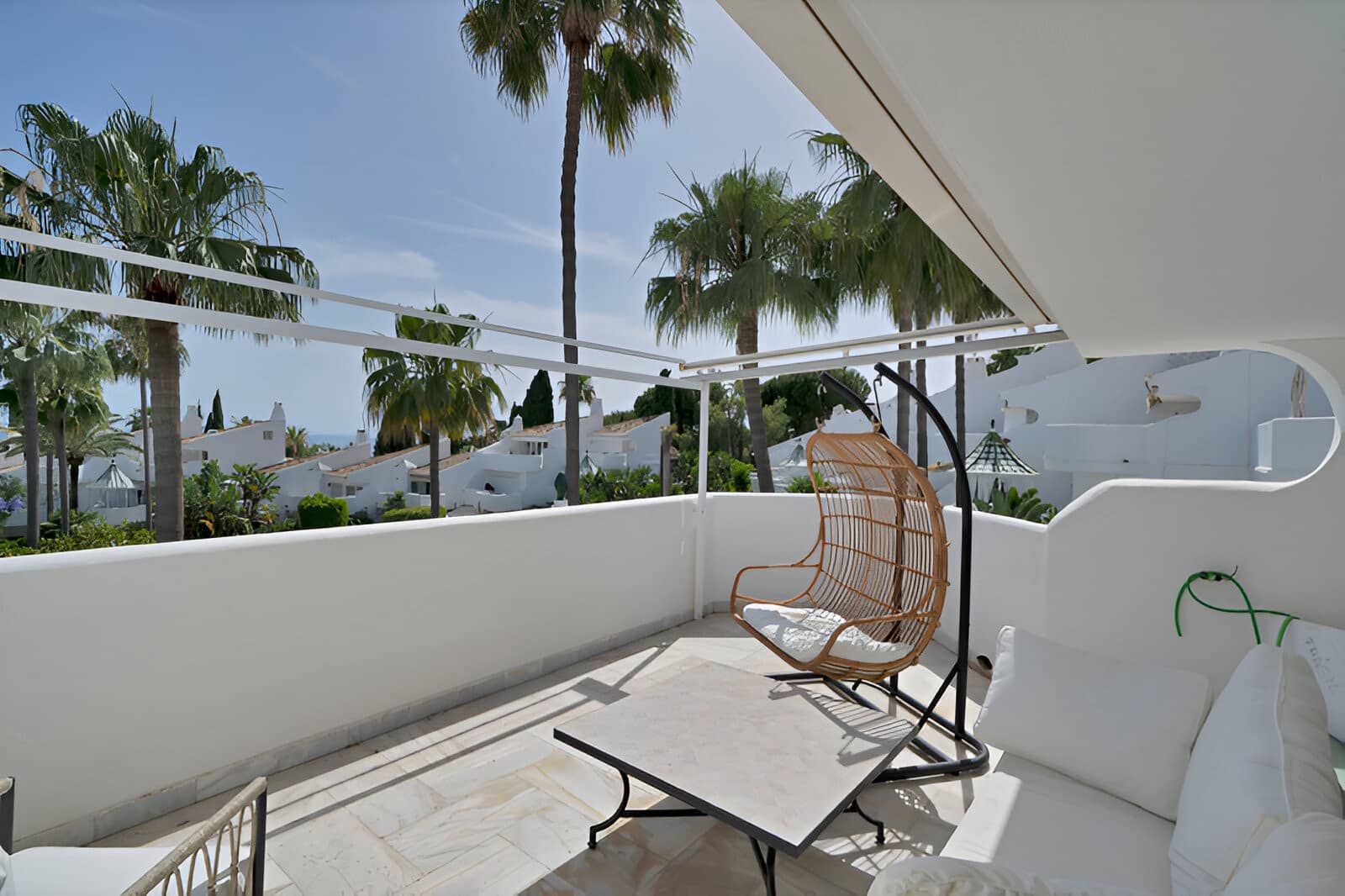 4 Zimmer Haus zu verkaufen in Marbella mit Pool - 895.000 € (Ref: 9149019)