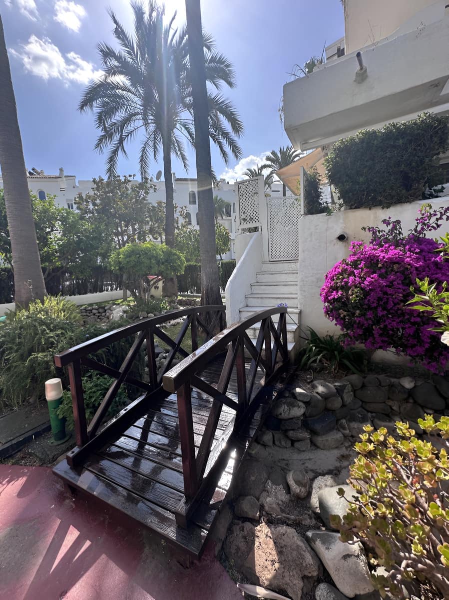 2 soveværelse Lejlighed til salg i Puerto Banus med swimmingpool garage - € 850.000 (Ref: 9149020)