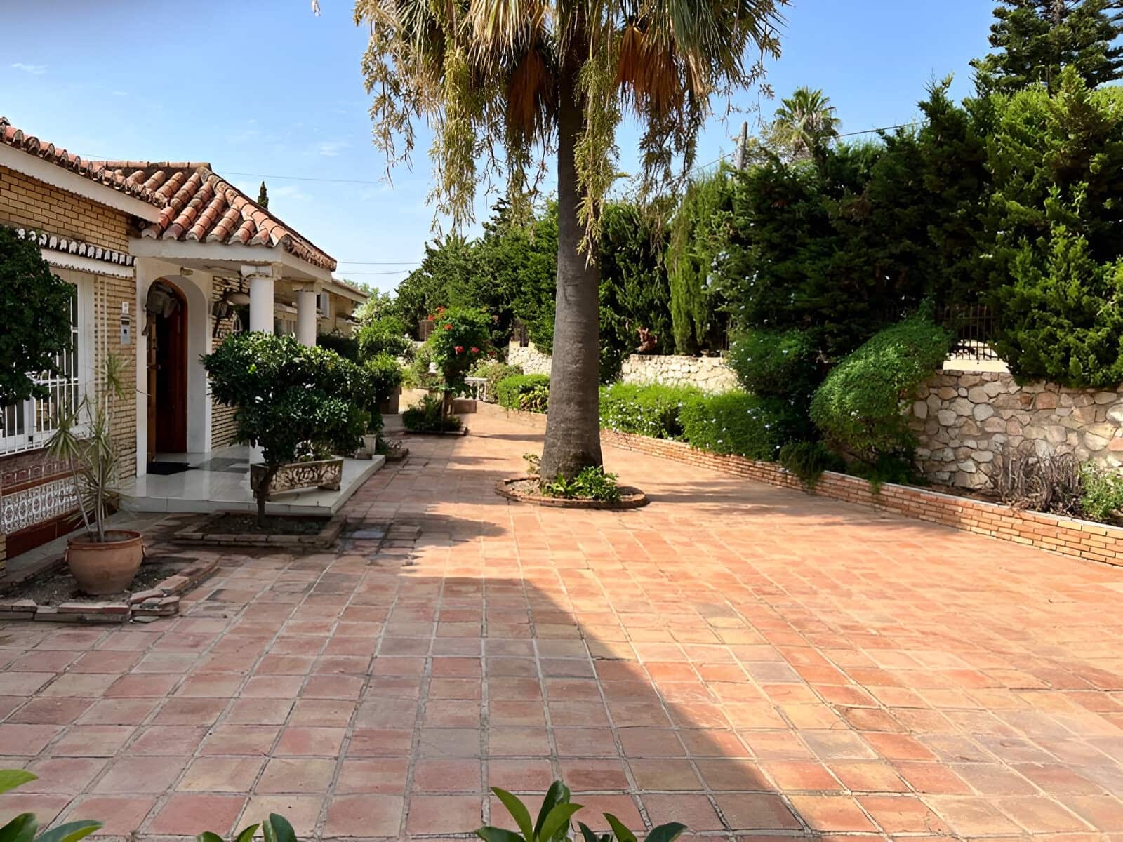 4 bedroom Villa for sale in Mijas Costa with pool garage - € 695,000 (Ref: 9149021)