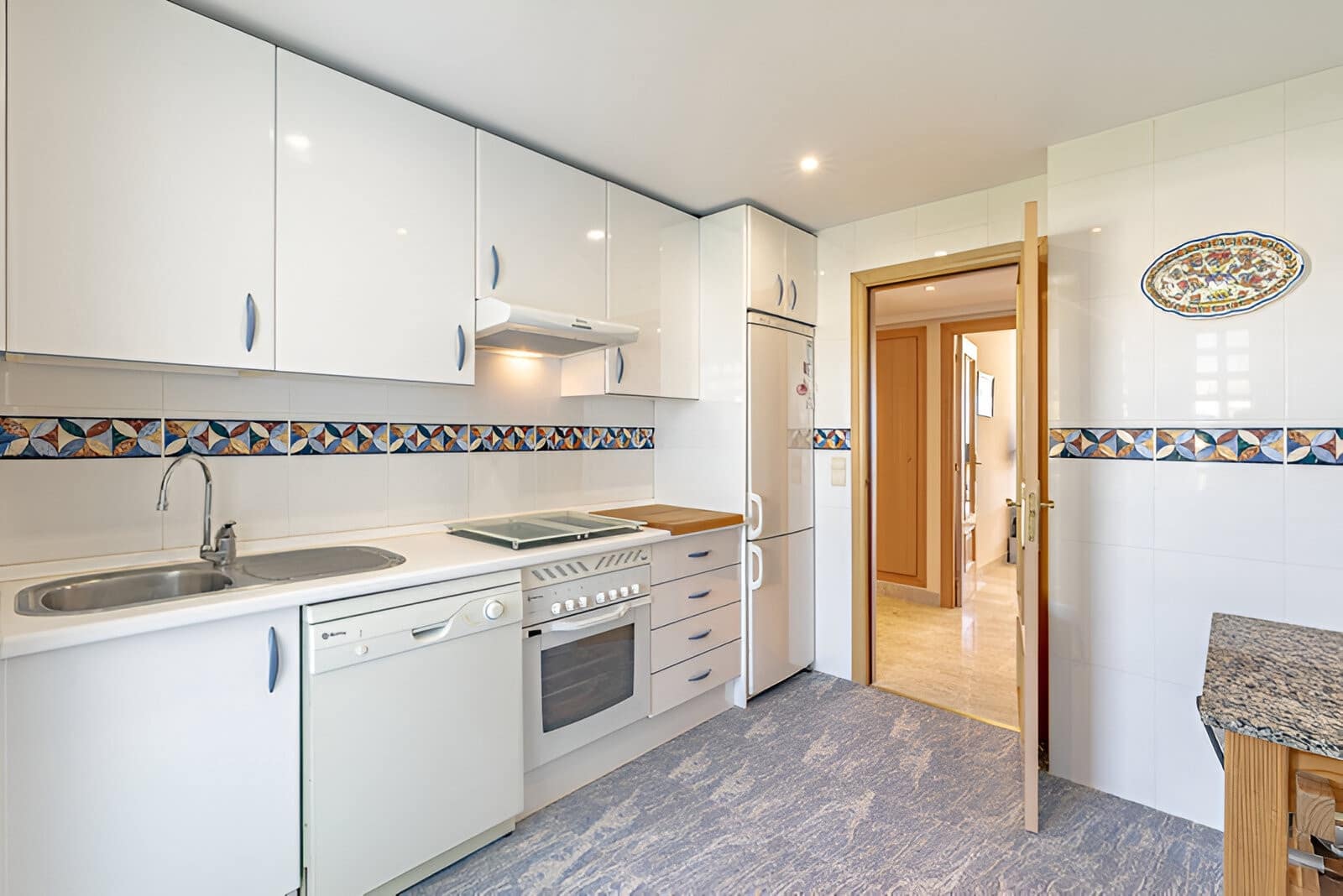 2 makuuhuone Kattohuoneisto myytävänä paikassa New Golden Mile mukana uima-altaan 
autotalli - 389 000 € (Ref: 9151786)