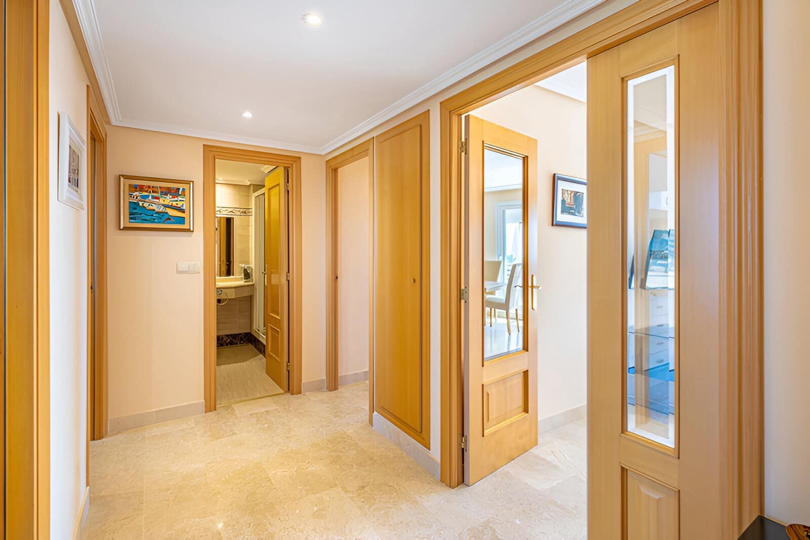 2 makuuhuone Kattohuoneisto myytävänä paikassa New Golden Mile mukana uima-altaan 
autotalli - 389 000 € (Ref: 9151786)