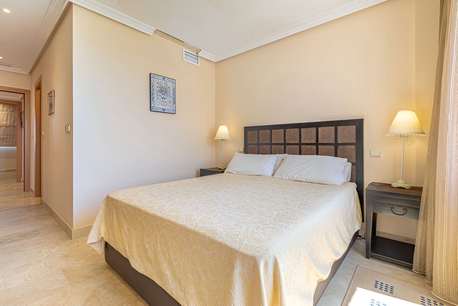 2 makuuhuone Kattohuoneisto myytävänä paikassa New Golden Mile mukana uima-altaan 
autotalli - 389 000 € (Ref: 9151786)