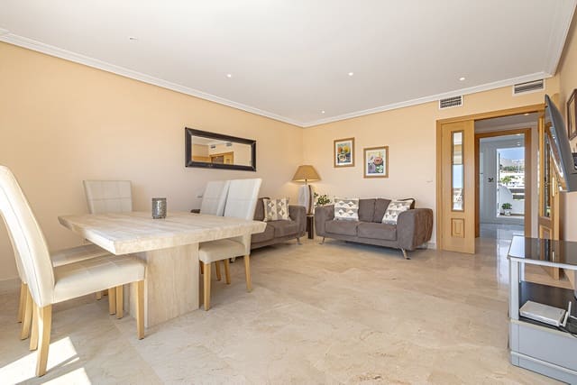 2 quarto Penthouse para venda em Selwo, Estepona com piscina garagem - 389 000 € (Ref: 9151786)