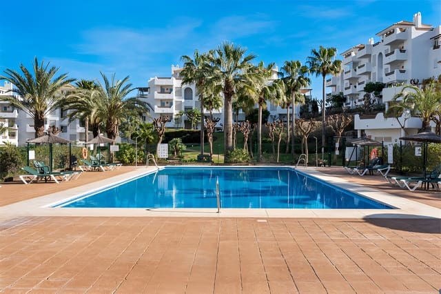 2 soveværelse Penthouse til salg i Estepona med swimmingpool garage - € 389.000 (Ref: 9151786)