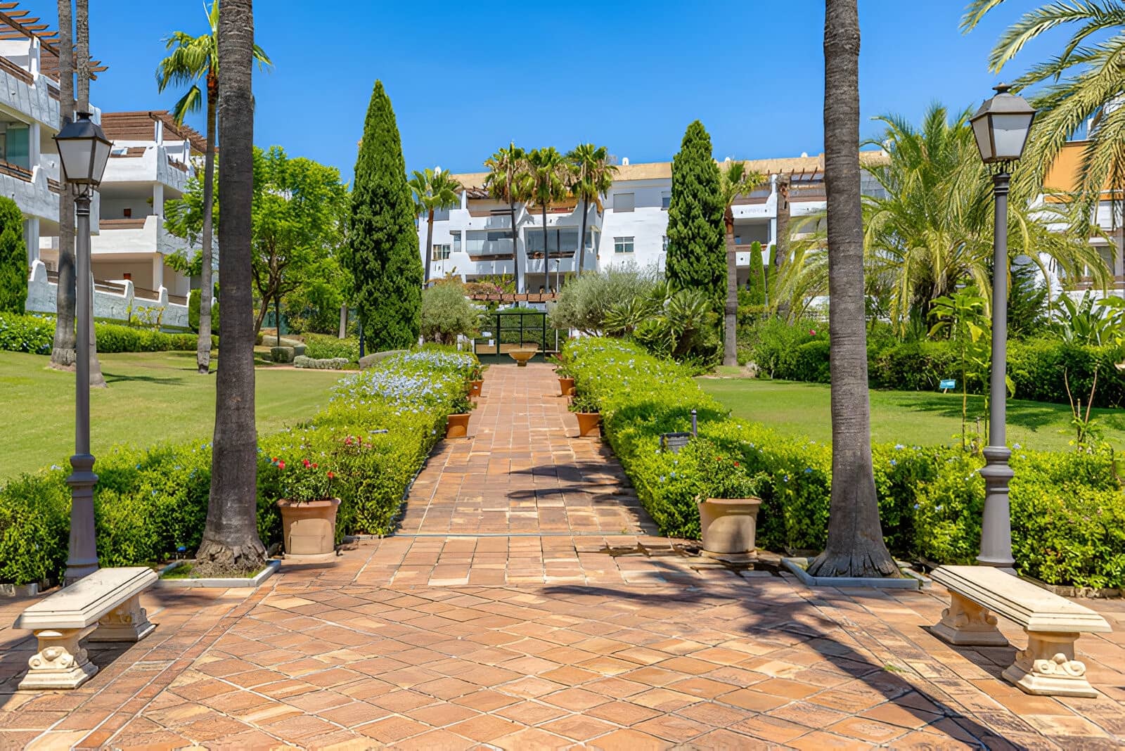 2 makuuhuone Kattohuoneisto myytävänä paikassa New Golden Mile mukana uima-altaan 
autotalli - 389 000 € (Ref: 9151786)