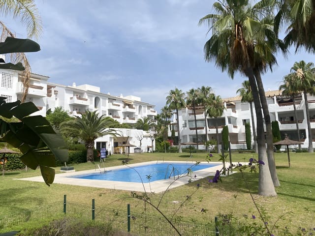 2 soveværelse Lejlighed til salg i Estepona med swimmingpool garage - € 355.000 (Ref: 9151787)