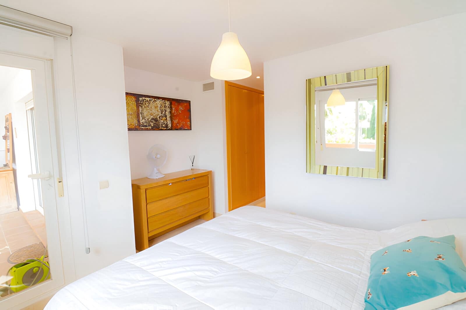 Apartamento de 2 habitaciones en New Golden Mile en venta con piscina garaje - 355.000 € (Ref: 9151787)