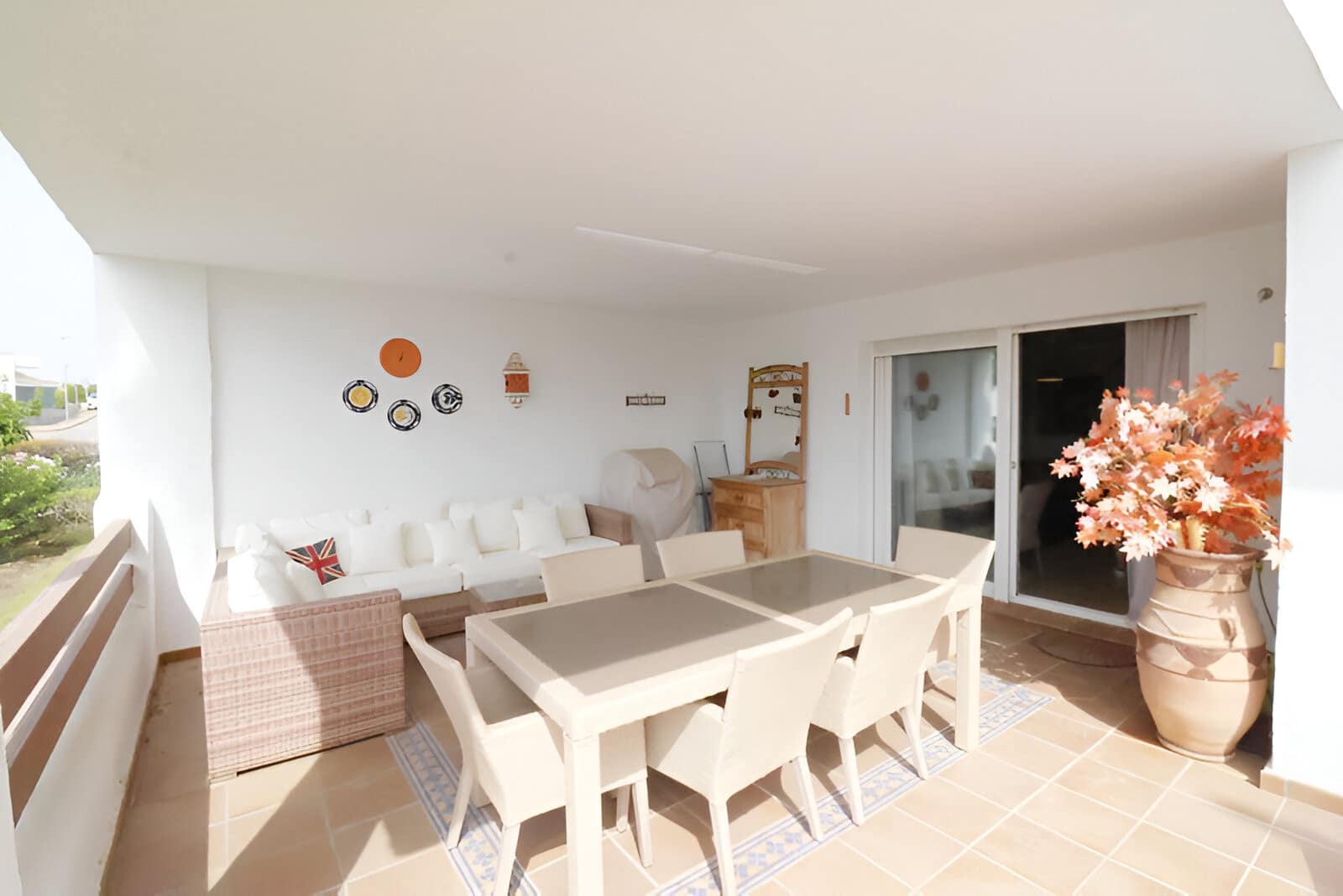 Apartamento de 2 habitaciones en New Golden Mile en venta con piscina garaje - 355.000 € (Ref: 9151787)